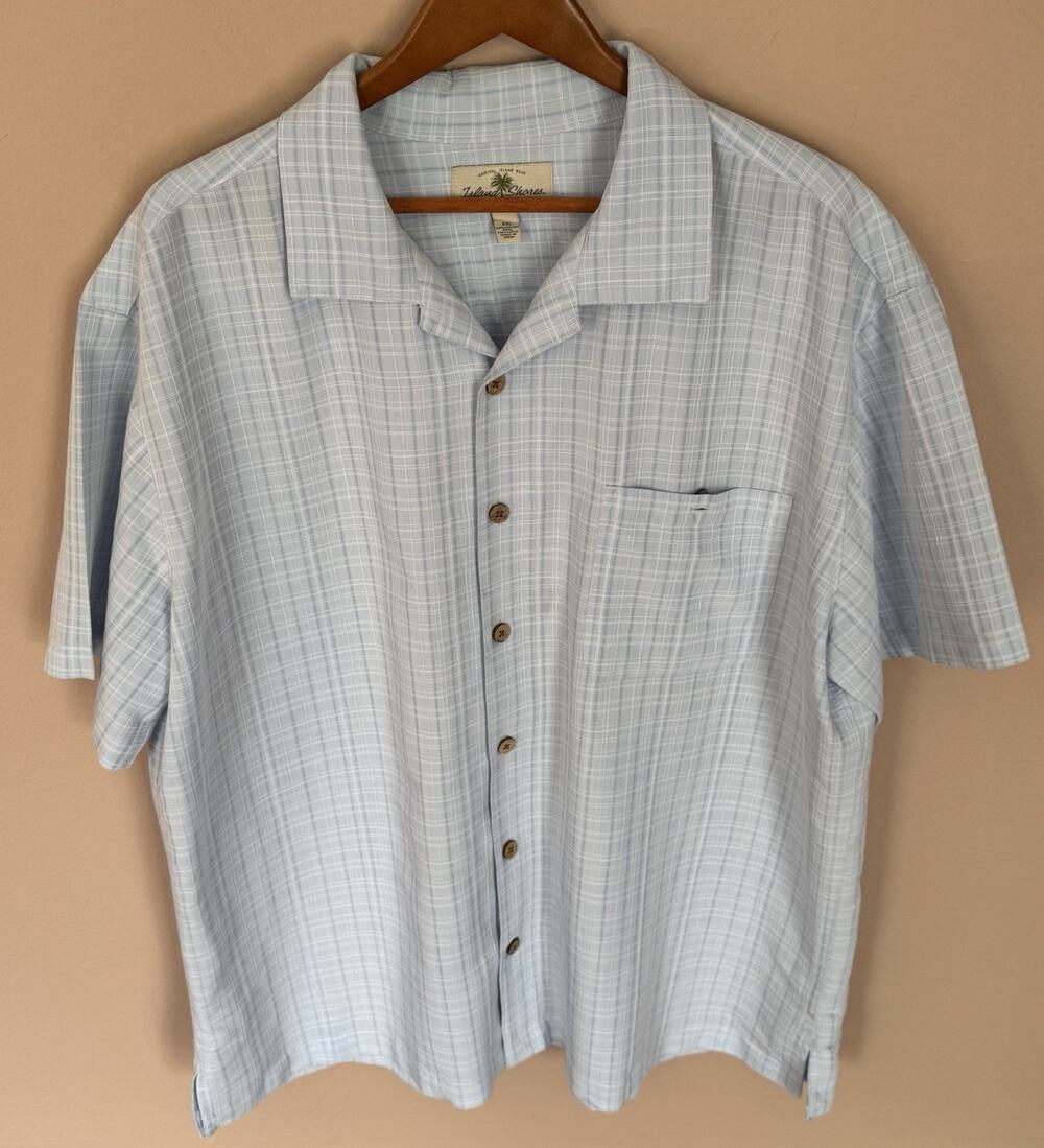 Island Shores Mens XXL Light Blue Button Down 64% Rayon 36% Polyester